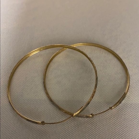 gold earrings - Picture 1 of 5